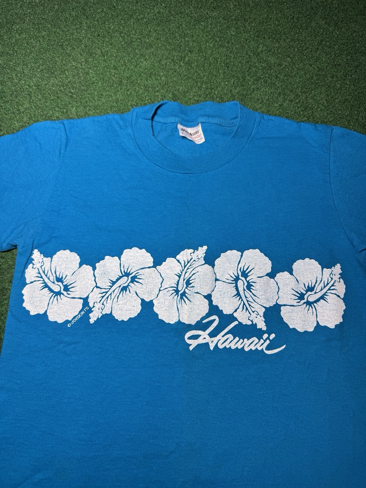 Vintage 80s Hawaii Surf T-shirt, Summer Vacation Honolulu (Small) gallery