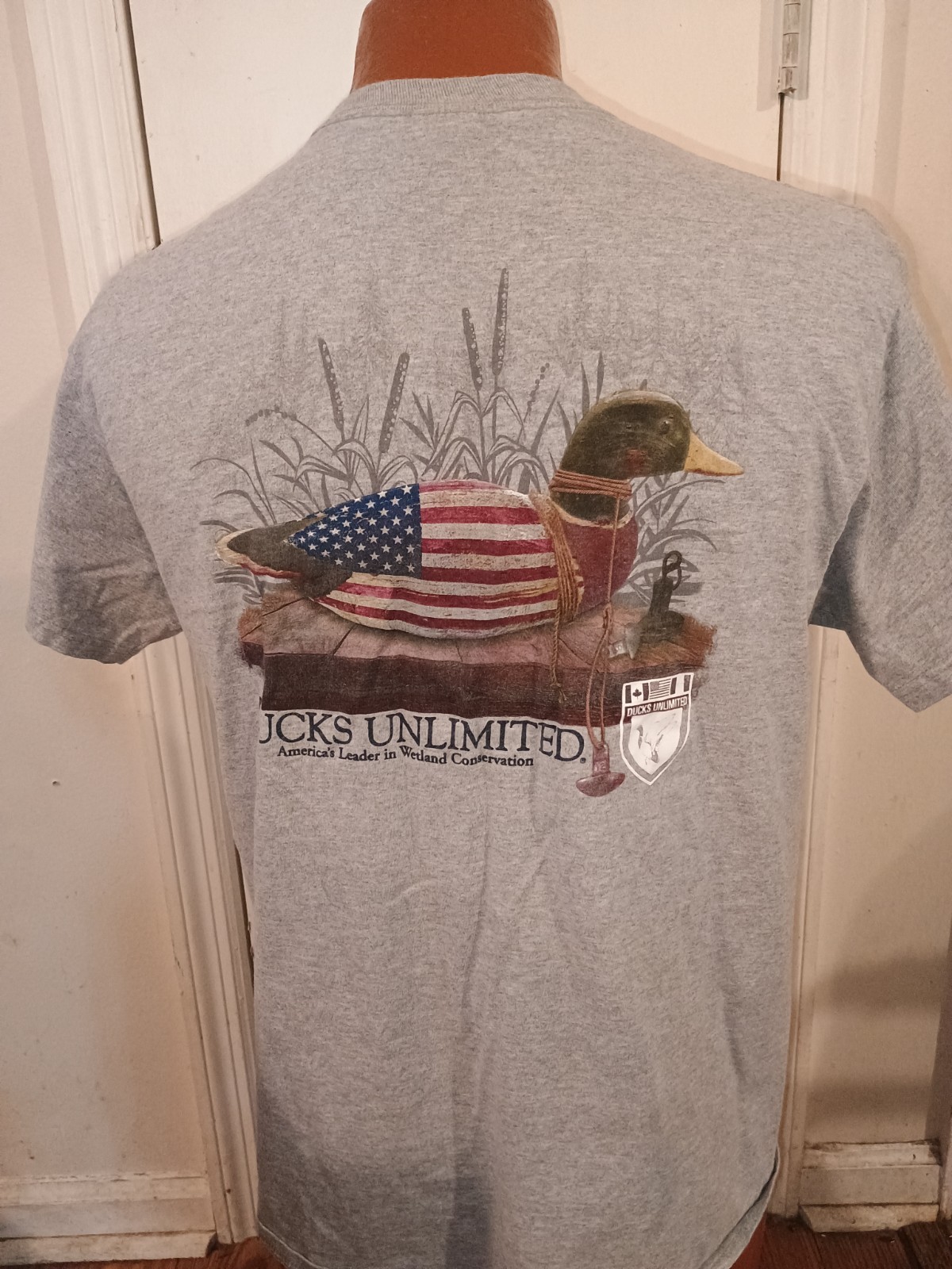 Ducks Unlimited Flag Duck Men's Medium Gray Short Sleeve T-Shirt. gallery