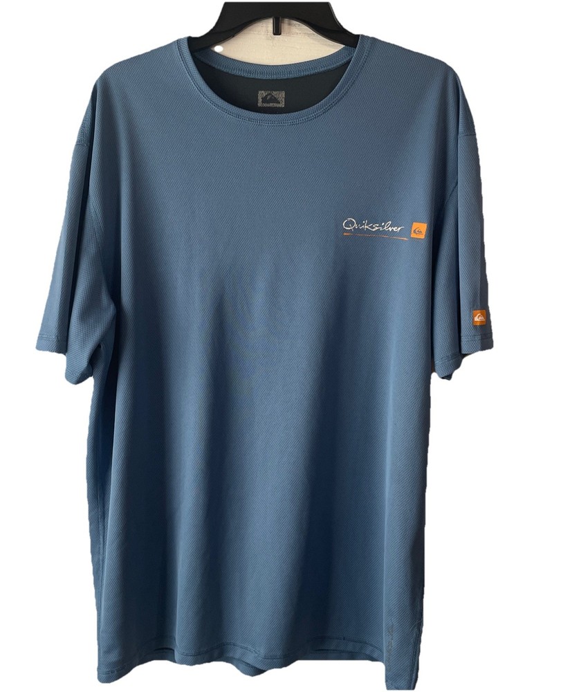 Quiksilver Men’s XL Blue Performance Surf Tee Shirt Loose Fit UPF Rashguard