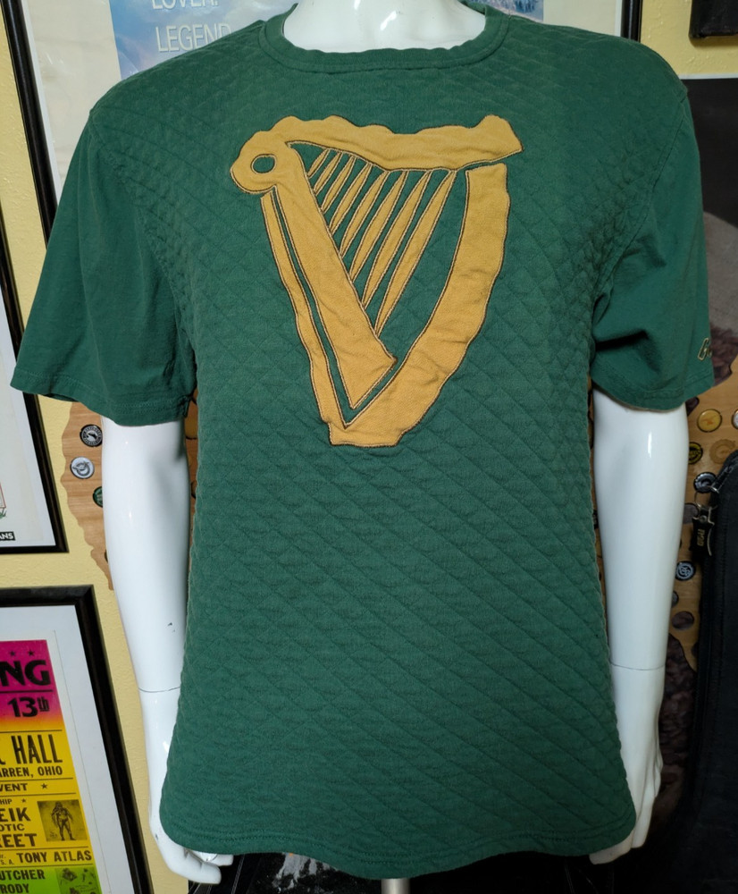 Guinness Red Jacket Quilted Logo T Shirt Irish Stout Beer 2XL XXL Medieval Rugby