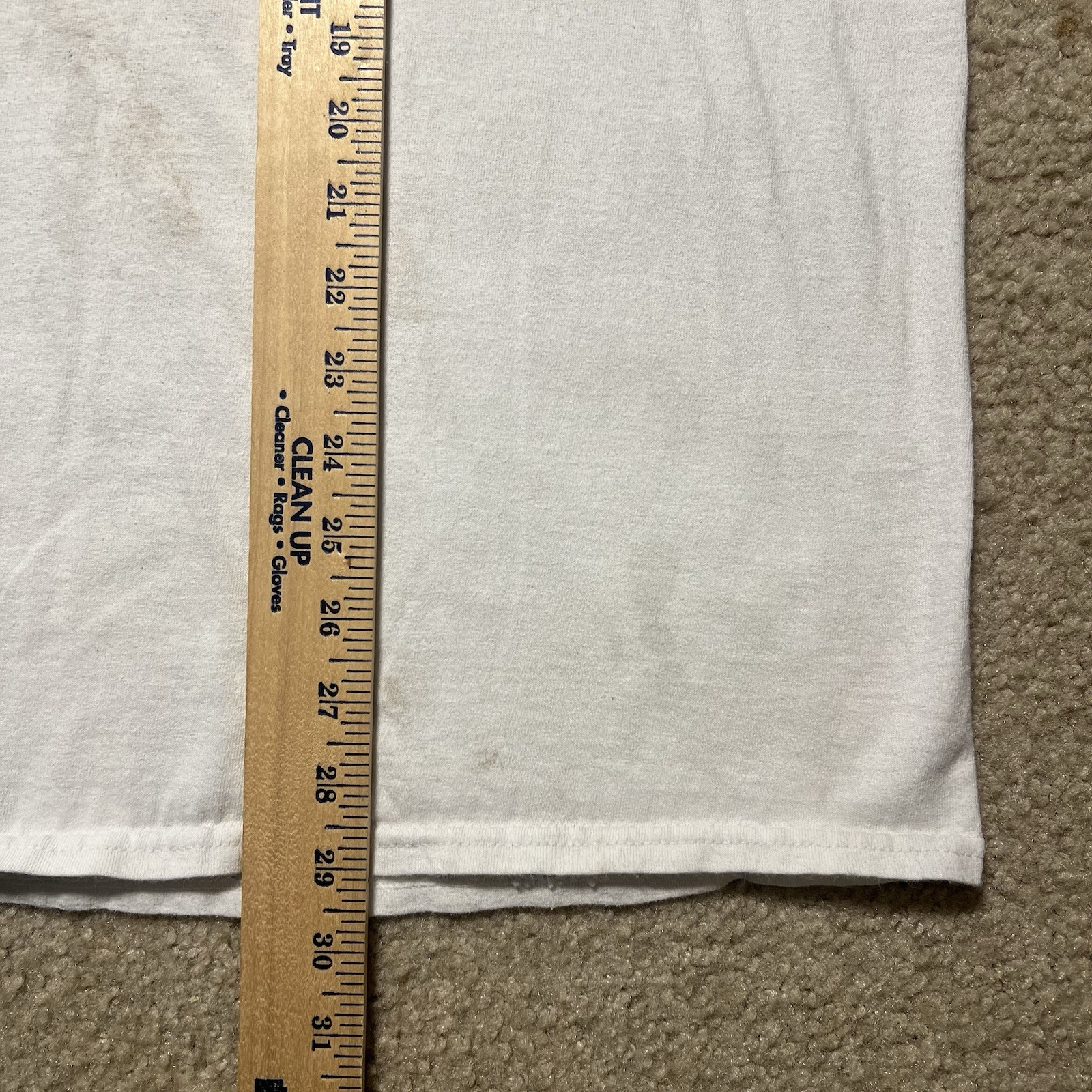 Winchester Logo Tee Mens XL White Distressed Hunting Graphic Shirt gallery