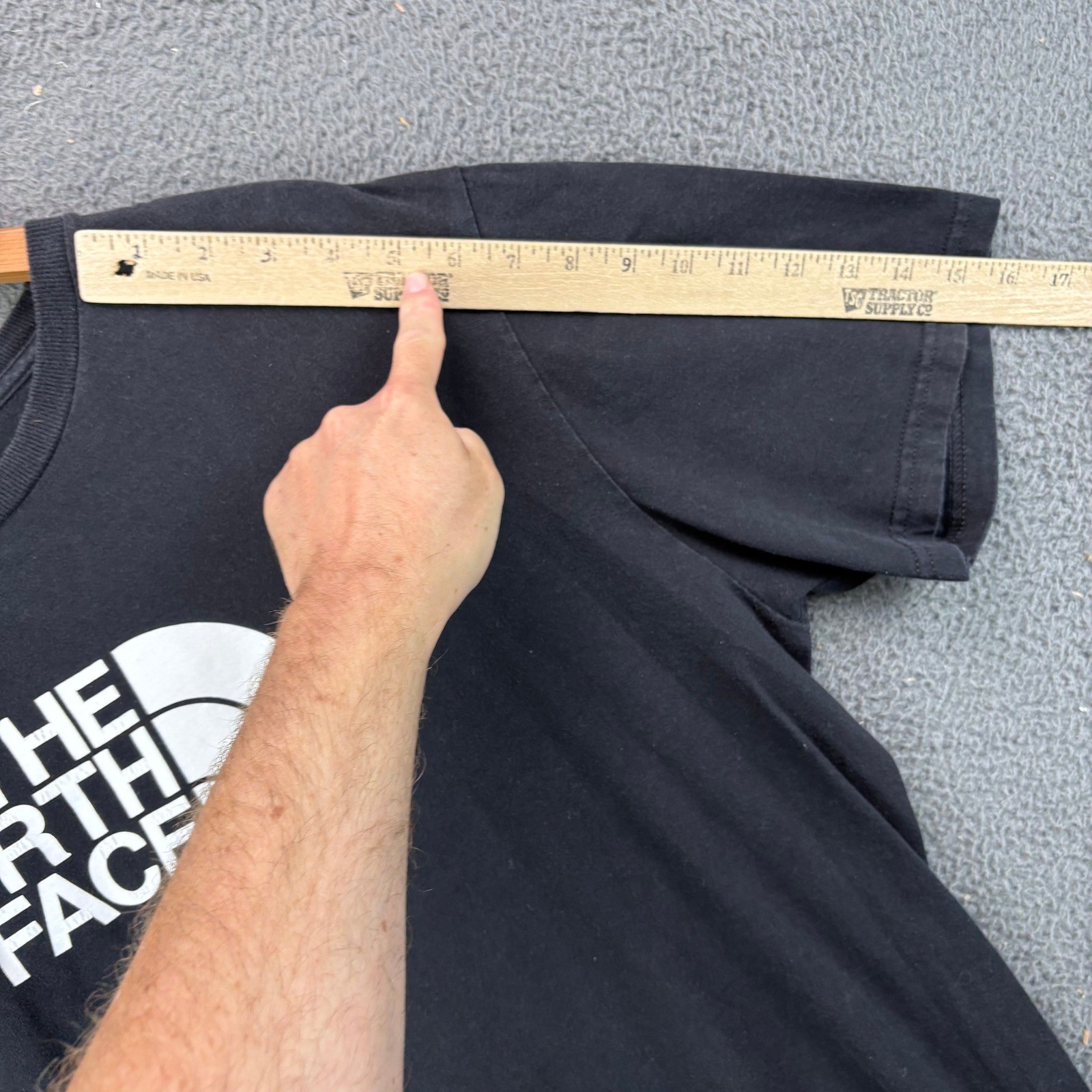 The North Face Mens XL Black Short Sleeve Graphic Logo Cotton T-Shirt NF0A3NZA gallery