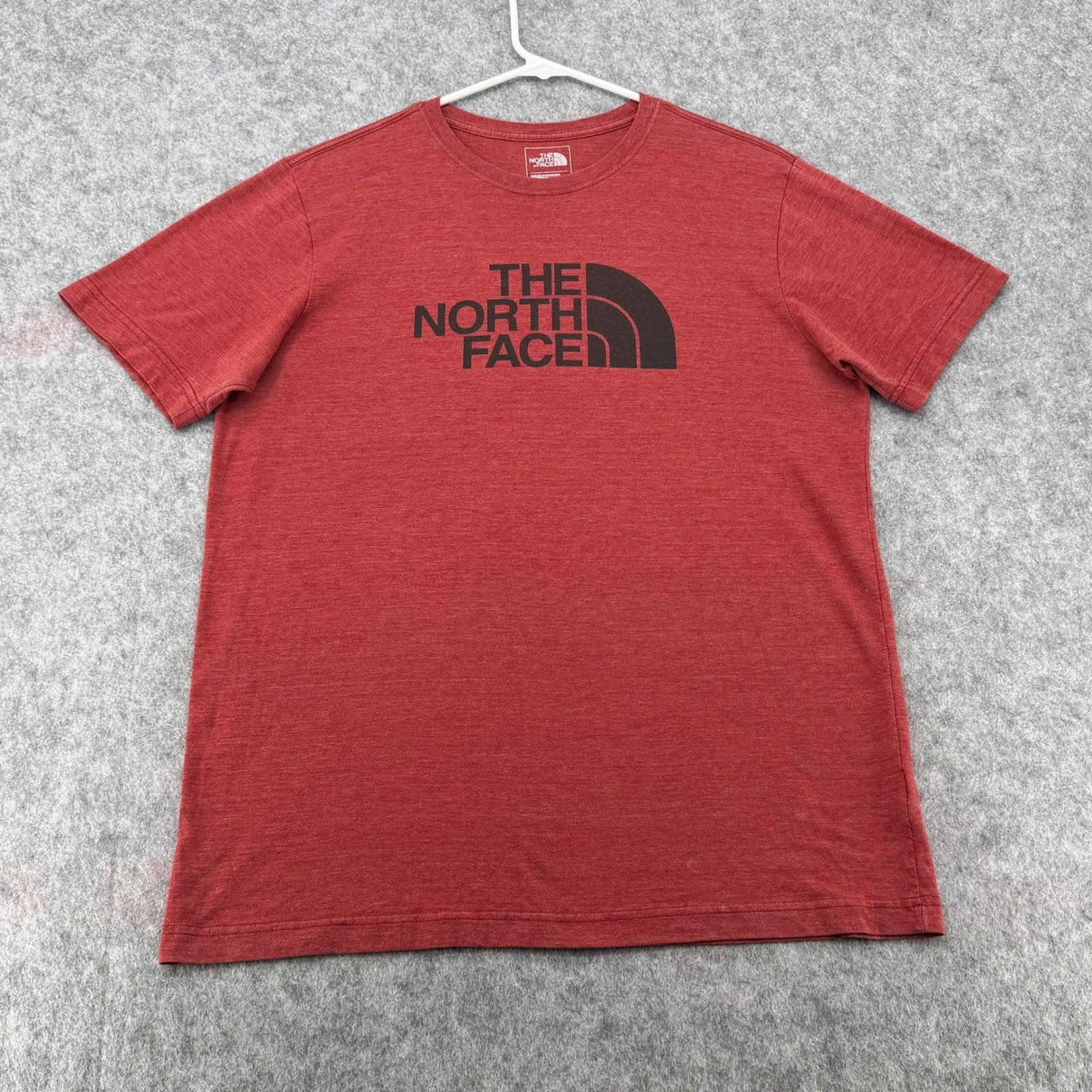 The North Face Mens Slim Fit Graphic Logo T-Shirt Heather Red Large gallery