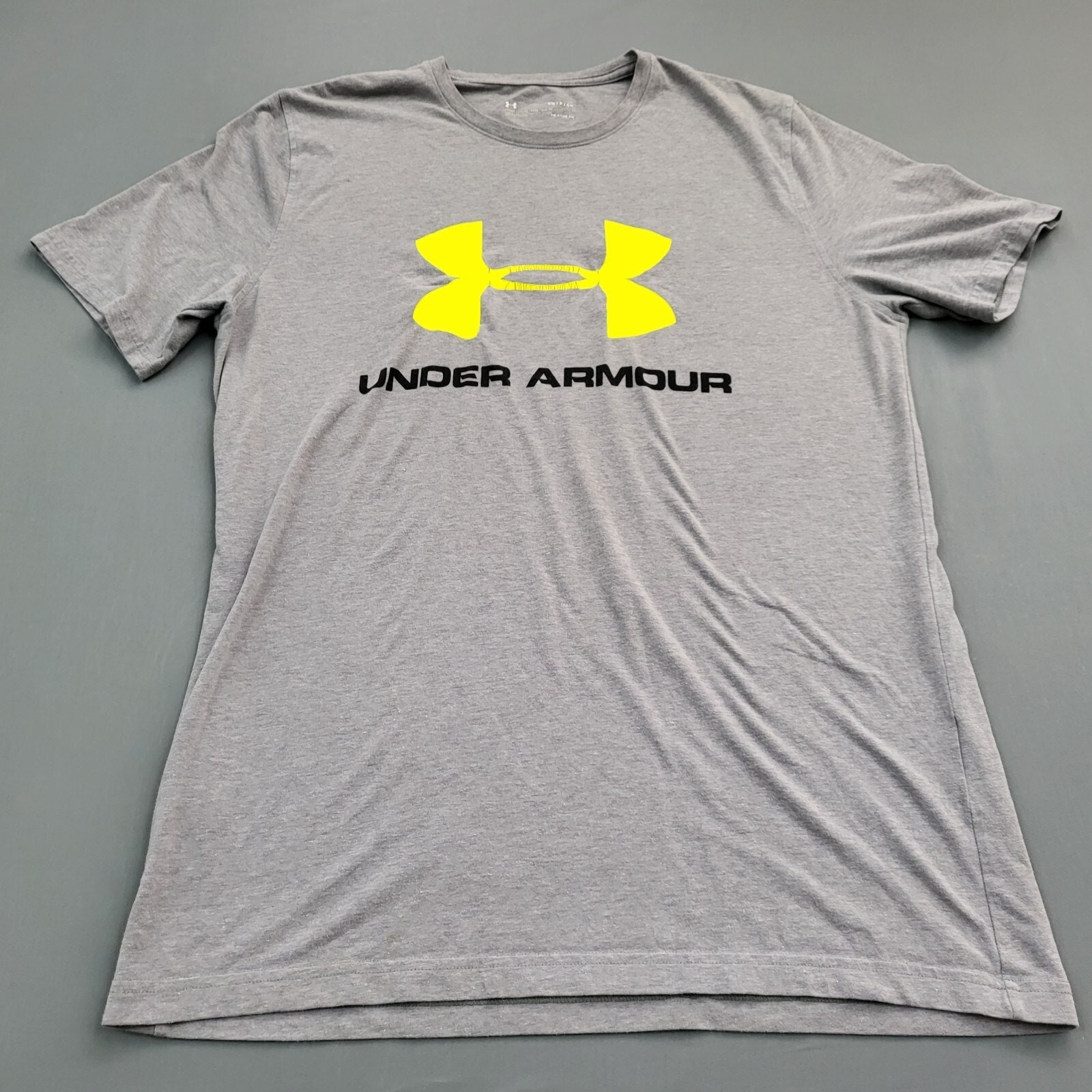Under Armour Shirt Mens Small S Short Sleeve Spell Out Loose Heat Gear Gray * gallery