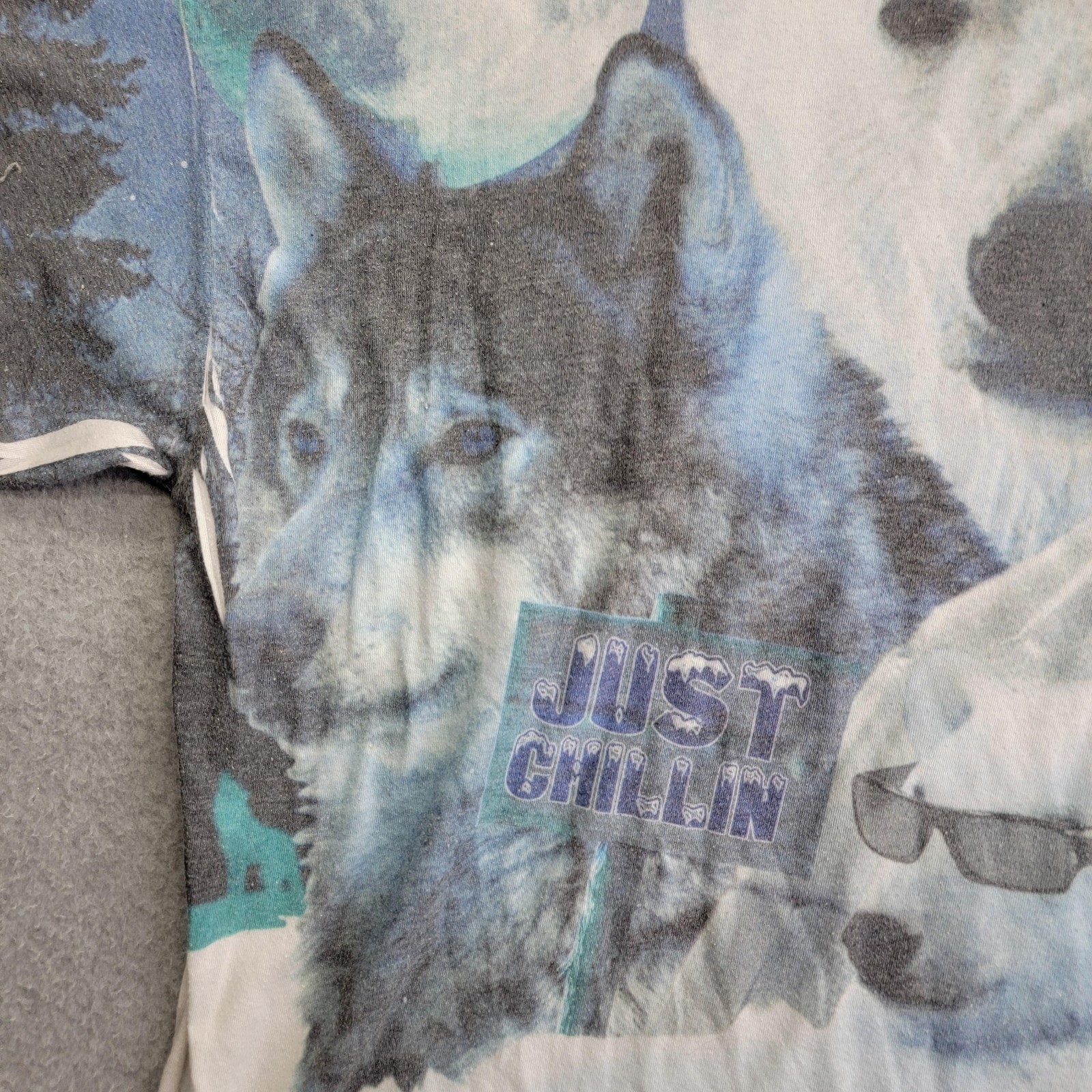 Young & Reckless Shirt Mens XL Blue Just Chillin Polar Bear Wolf Graphic Funny gallery