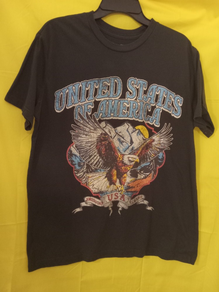 Zoe & Liv Mens Large Tee ( U.S.A Eagle )