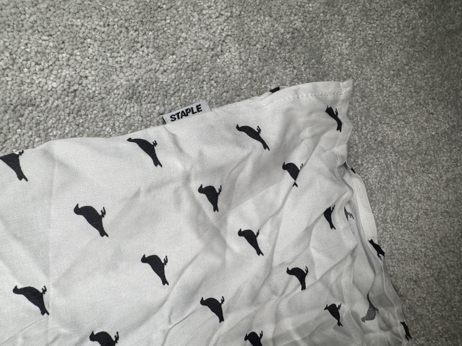 New Staple Pigeon Shirt Men XL All Over Print Bird Button Up Streetwear Rayon gallery