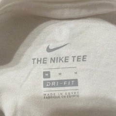 Nike The Nike Tee Men’s White Graphic Print Short Sleeve T-Shirt M AR5968-100
