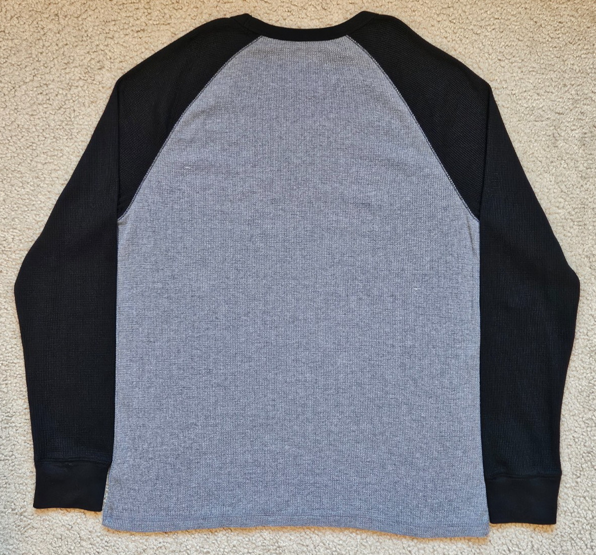 Old Navy Men's Long Sleeve Thermal T-Shirt- Gray/Black, Medium gallery
