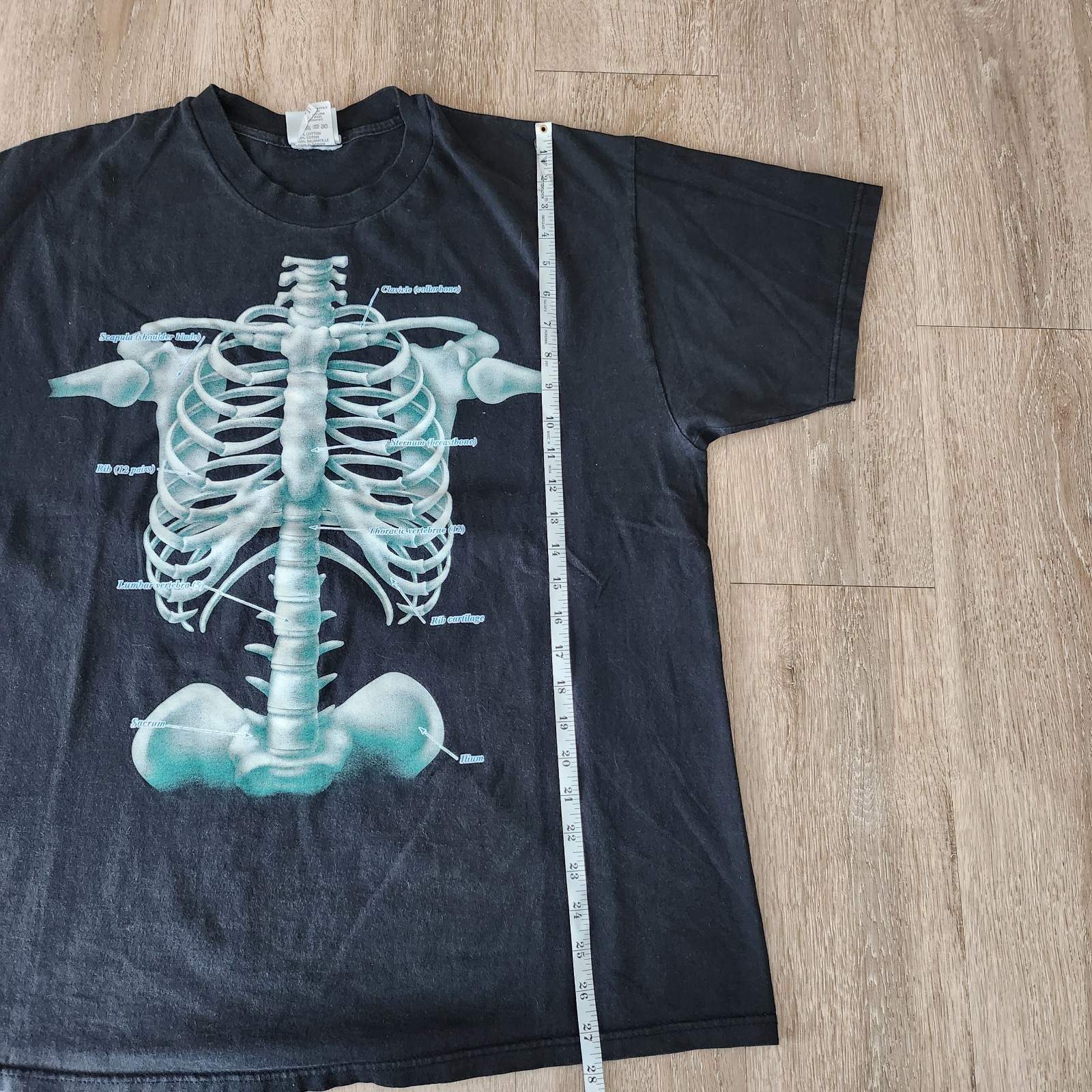 Vintage 90s Discovery Channel Skeleton Rib Cage Tshirt Size XL Black gallery