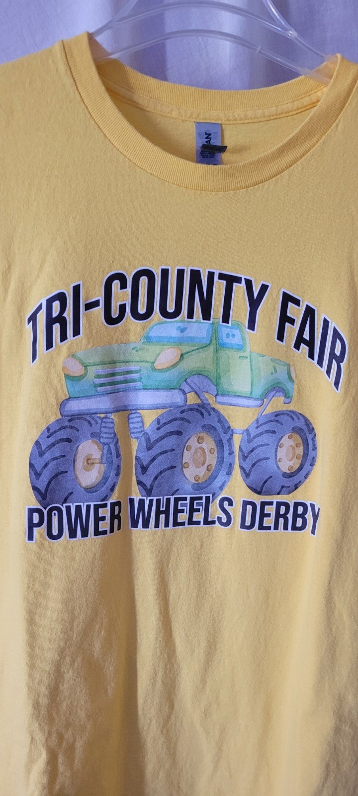 Men's Gildan XL T-Shirt Yellow Tri-County Fair Power Wheels Derby Grant County gallery