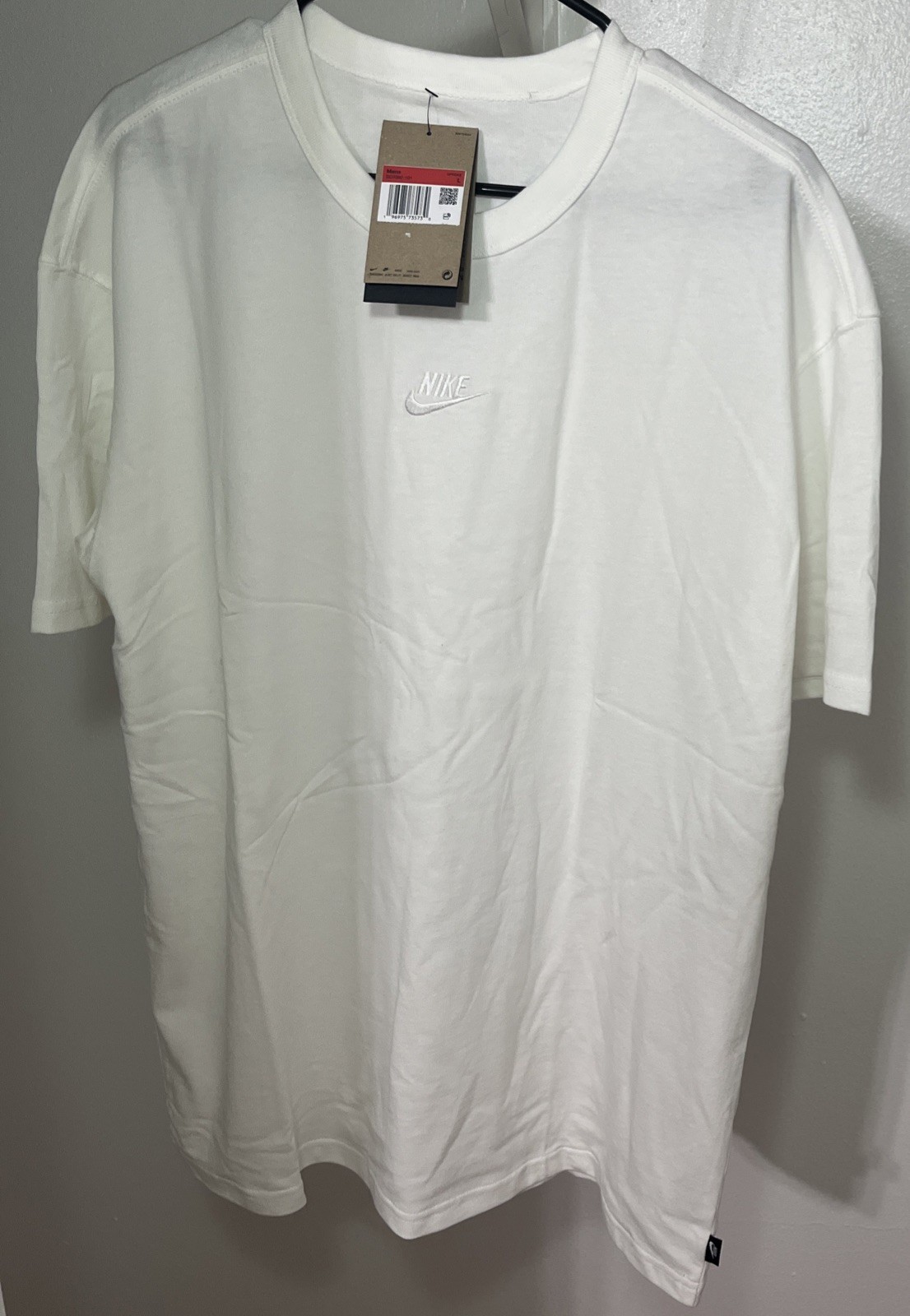 Nike Men’s NSW Prem Essential T-Shirt SS Crew Pure White Size XL NEW WITH TAGS