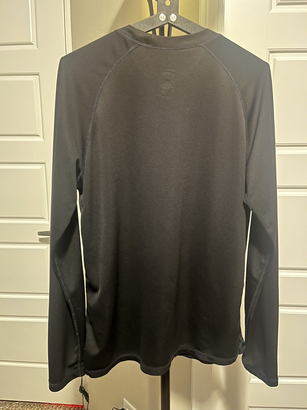 Nike FITDRY ACG Men's Long-Sleeve T-Shirt - Size Medium - Black gallery