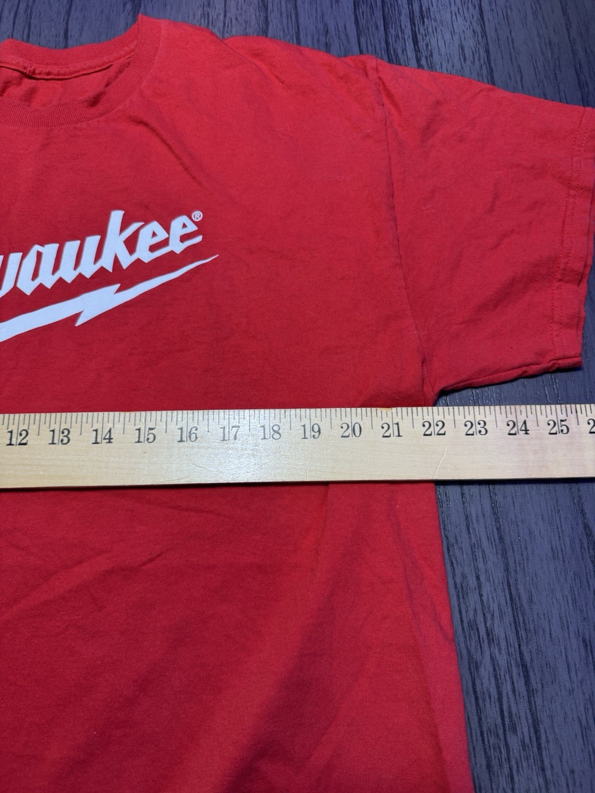 Milwaukee Red Tshirt Xlarge Short Sleeve Logo 100% Cotton Gildan See Measurement gallery