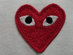 NEW COMME des GARCONS PLAY CDG Embroidered Red Heart White Tshirt Small