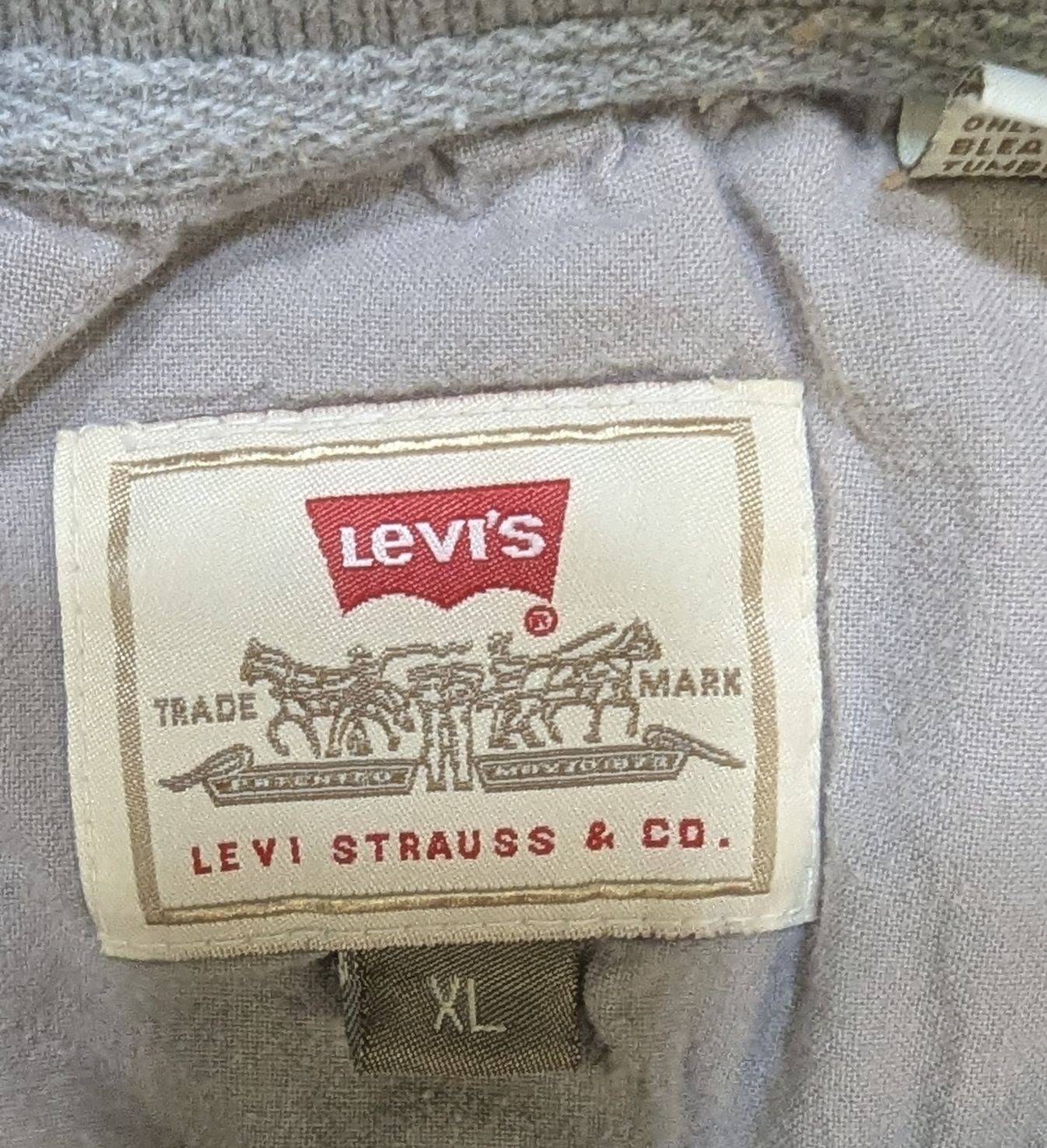 Levis Mens XL Gray Ribbed Henley Shirt Short Sleeve Authentic Jeanswear Cotton gallery