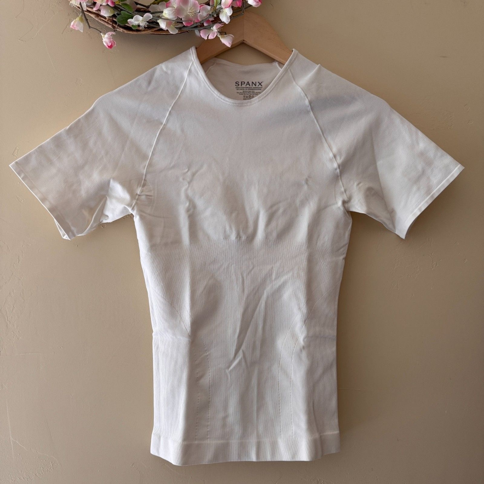 SPANX Men's Zoned Performance White Crew Neck Under Shirt size XL (46-48) NWOT gallery