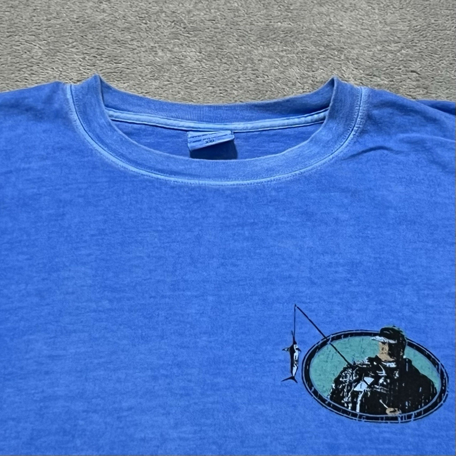 Crazy Shirts Shirt Mens 2XL Blue Fisherman Never Die They Just Smell that Way gallery