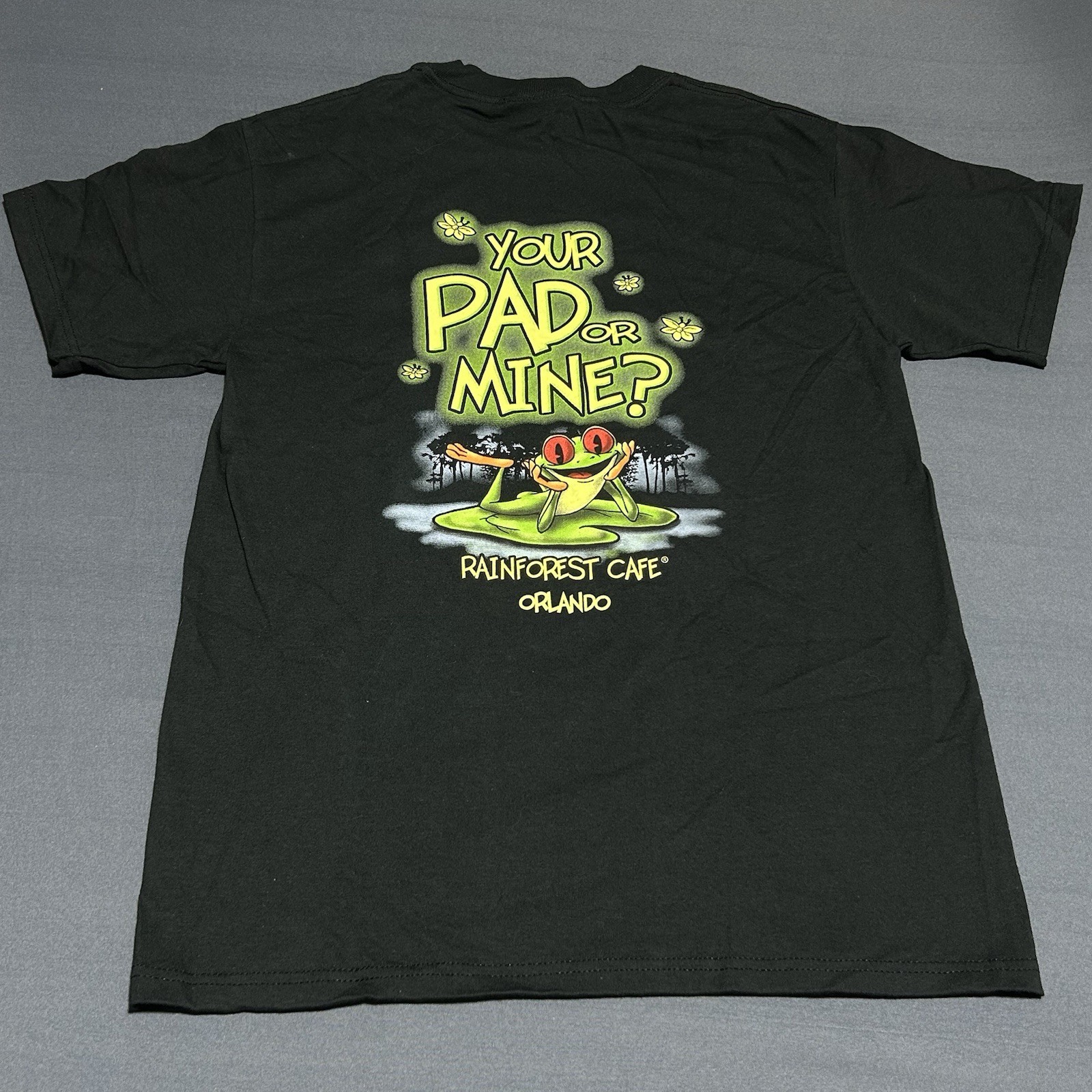 Vintage NWT Rainforest Cafe Frog T-Shirt Mens Medium Black Graphic 90s Y2K gallery