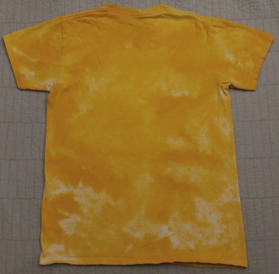 Unisex Small Arthur Yellow Tie Dye Hugs Not Drugs Graphic T Shirt gallery