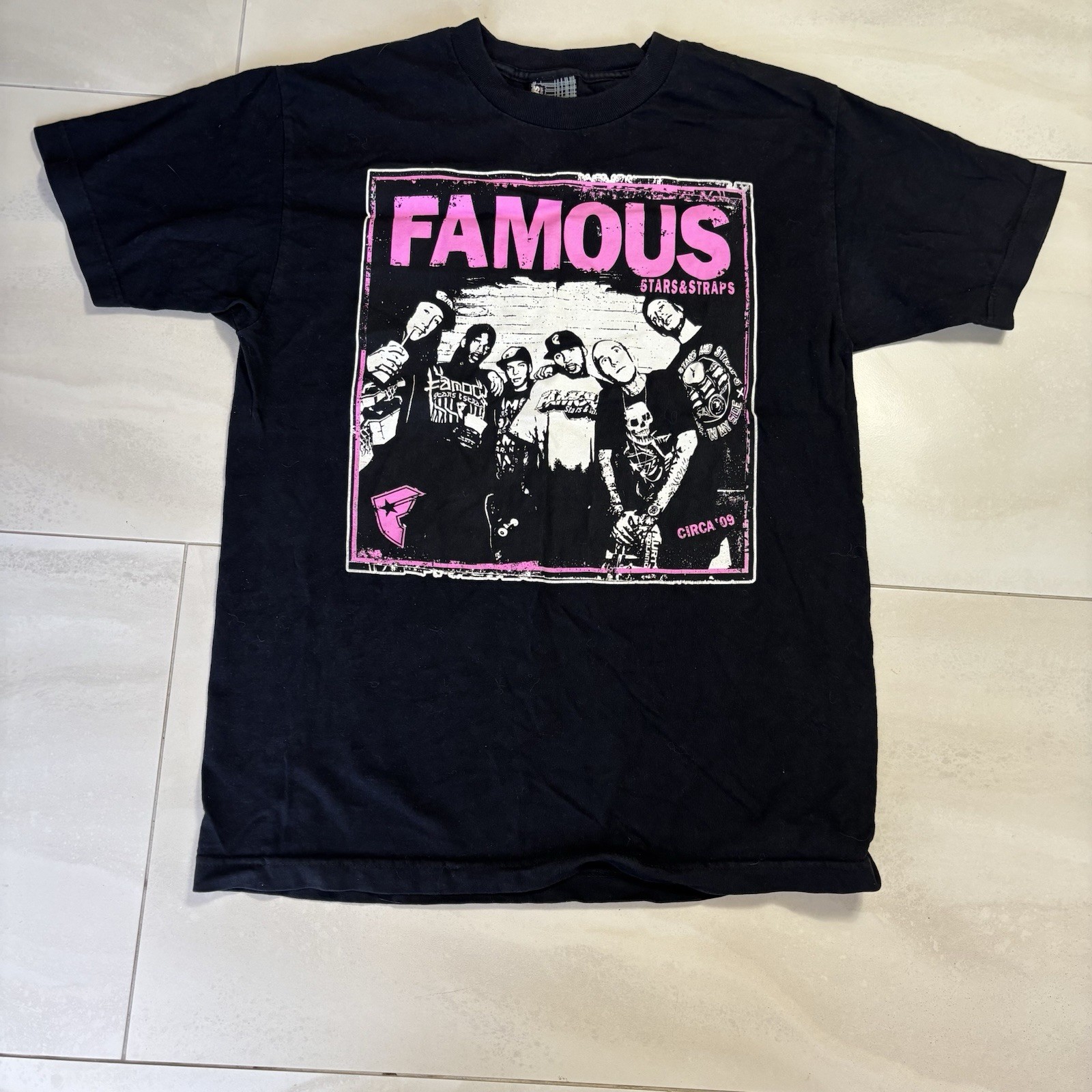 Famous Stars & Straps Band Graphic T Shirt Black Pink Medium Y2K gallery