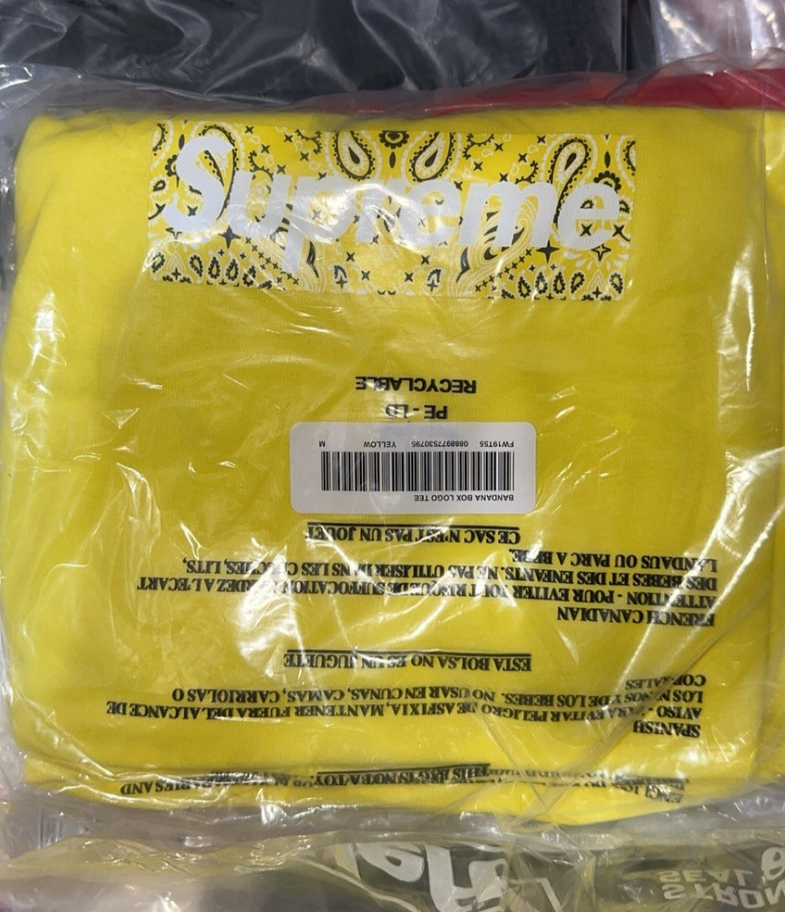 Supreme Bandana Box Logo Tee Yellow Size M Medium FW19 100% Authentic