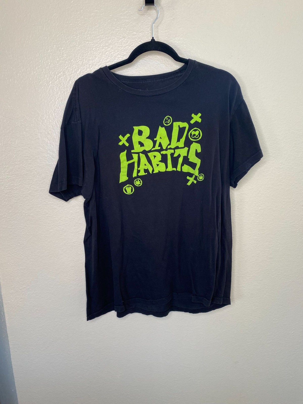 Bad Habits Tour 2019 Graphic T-Shirt Black & Neon Green Unisex Size L Band Tee
