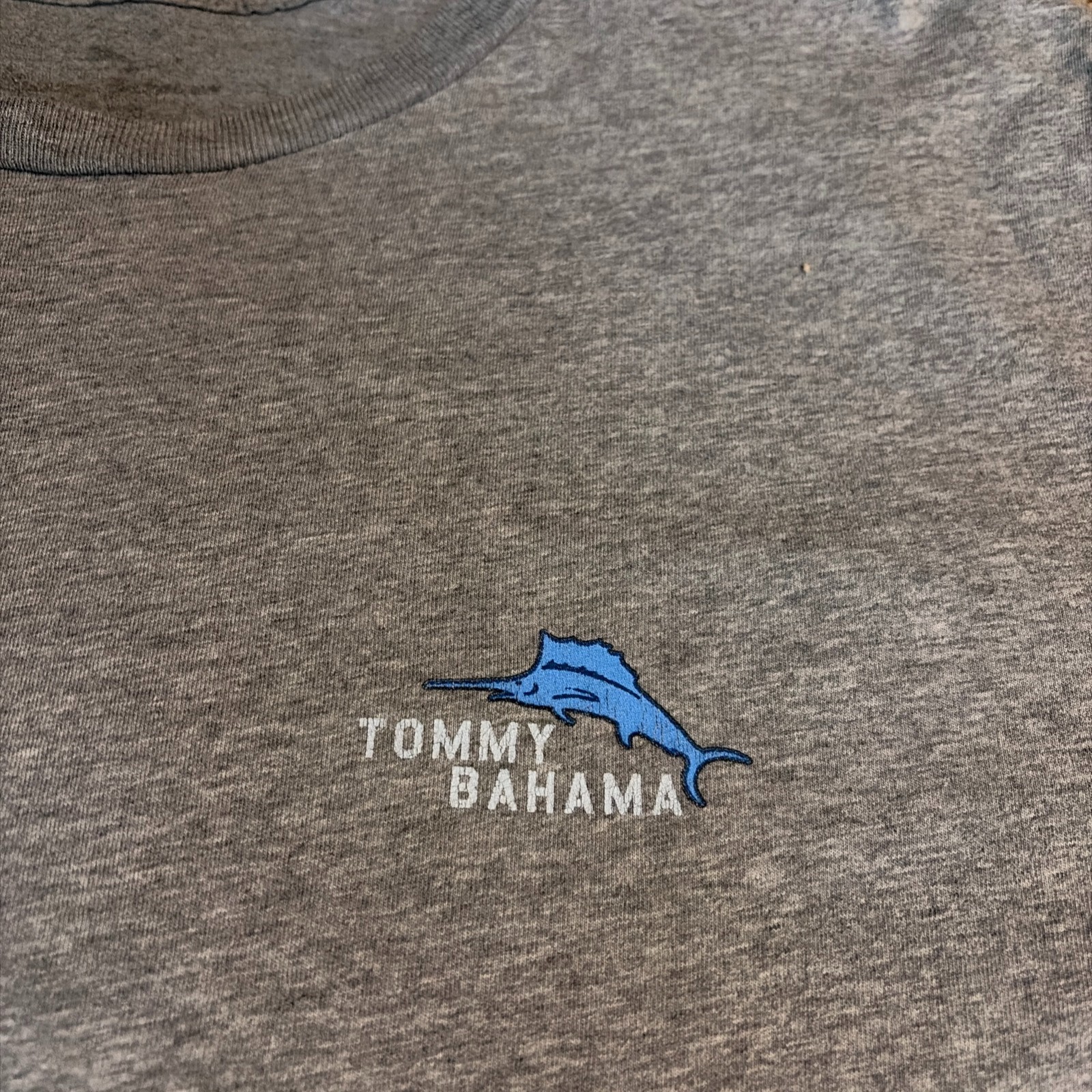 Tommy Bahama Shirt Men's Size XL Gray "Yer Out" Smoking Cigar Graphic Tee UPF 30 gallery
