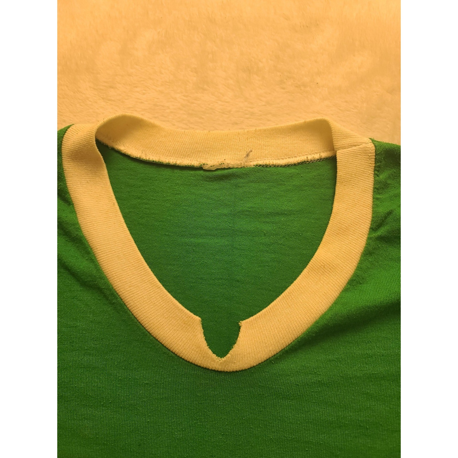 Vintage Leinenkugels Beer Green Ringer T-Shirt V-Neck Athletic Stripe Distressed gallery