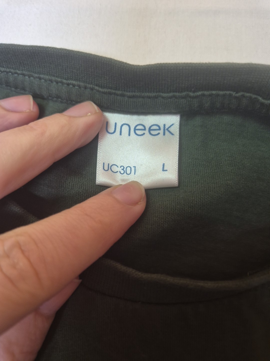 Uneek T-Shirt Men's Green Kubrick Crew Neck Short Sleeved Size Large gallery
