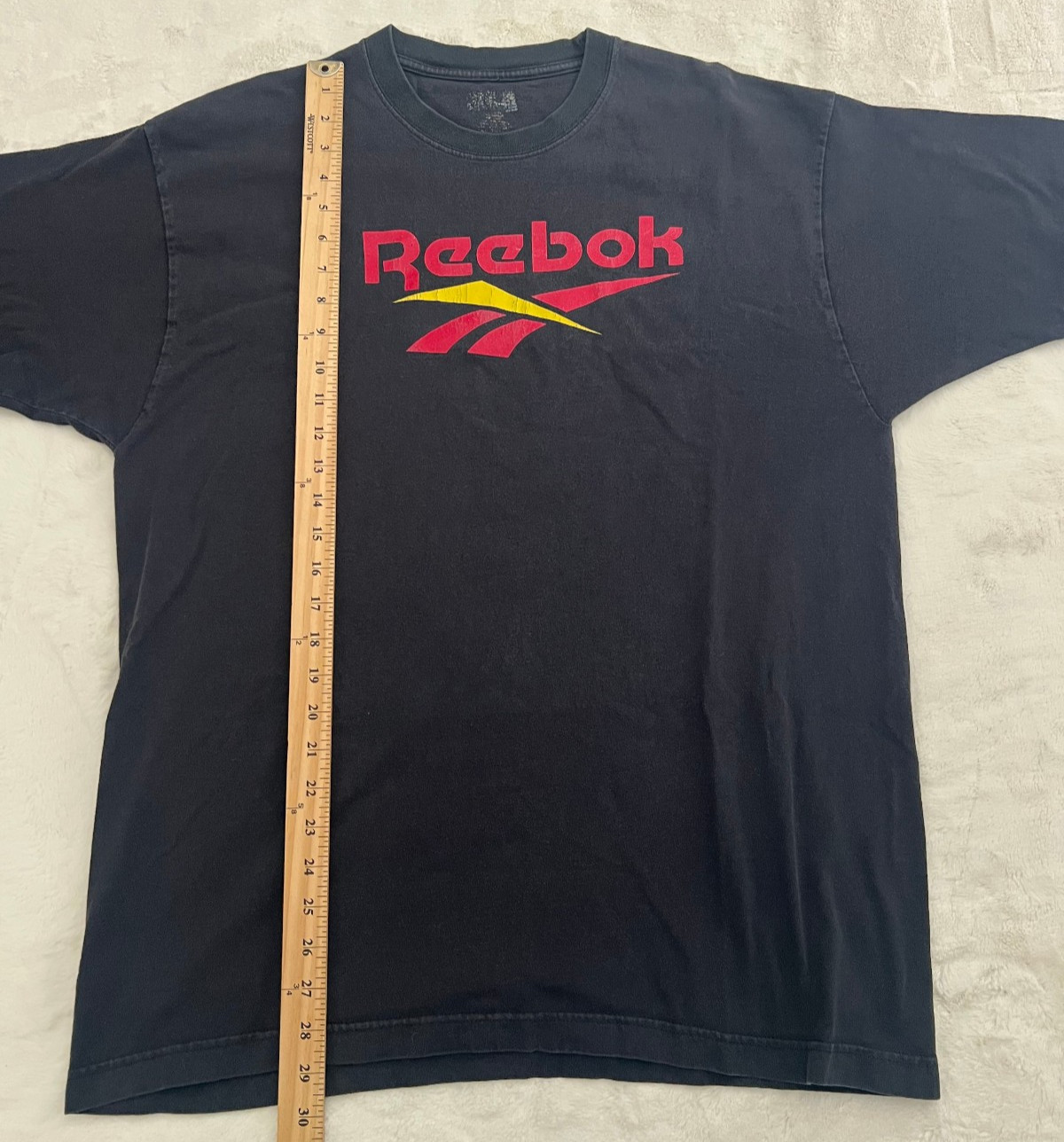 Reebok T Shirt Mens 2XL Black Red Vector Logo Short Sleeve Athletic Tee Shirt 2X gallery