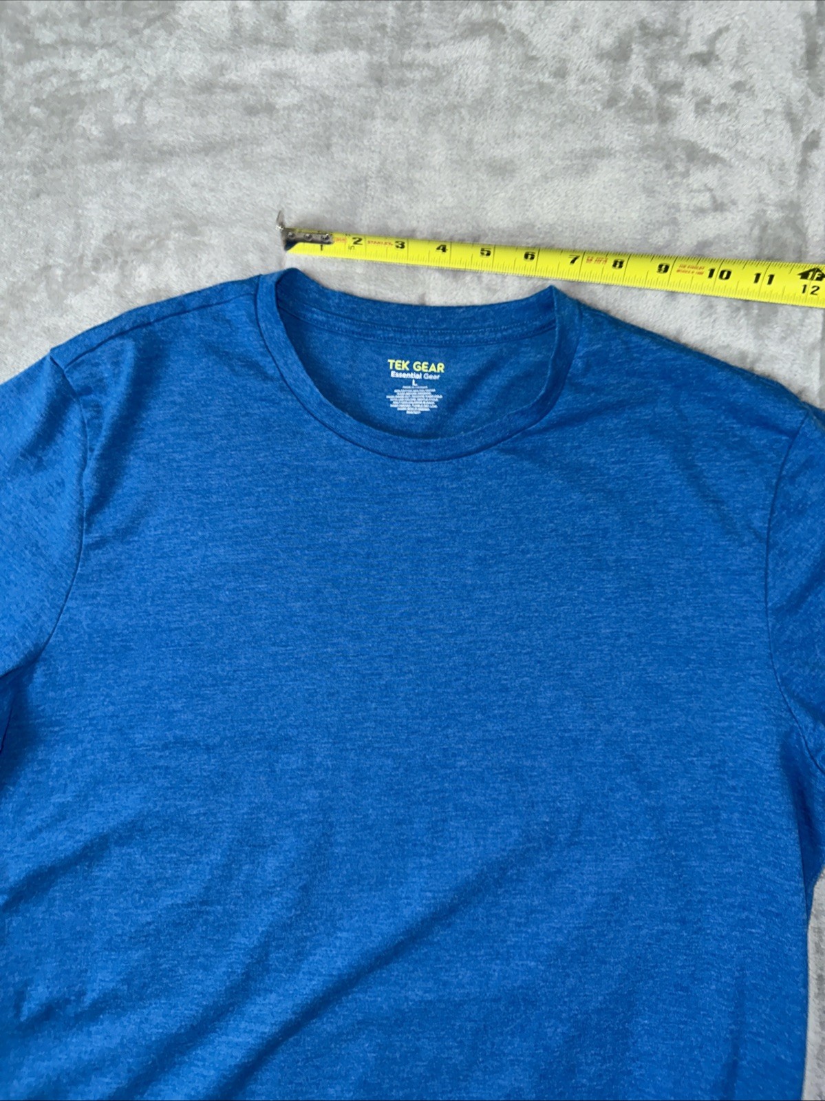 TEK GEAR Men’s Essential Gear Size Large Tee-shirt Short Sleeve gallery