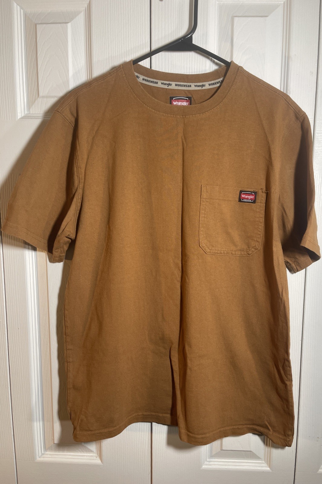 Wrangler Workwear Pocketed Embroidered Tag T Shirt Western Excellent Size Medium gallery