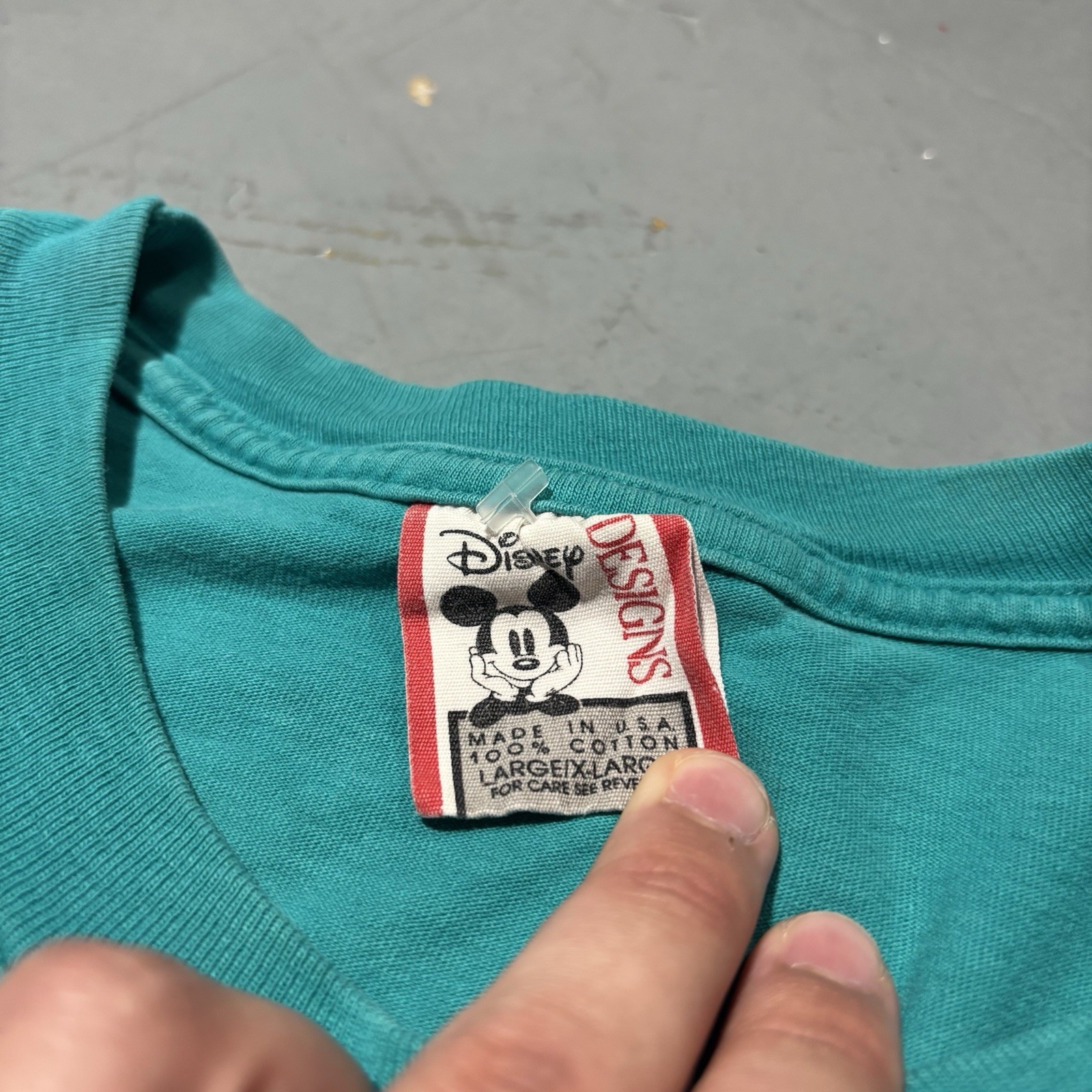 Vintage Disney Parks Goofy Graphic T Shirt Large/Xl Made In USA 90s Rare Cartoon gallery