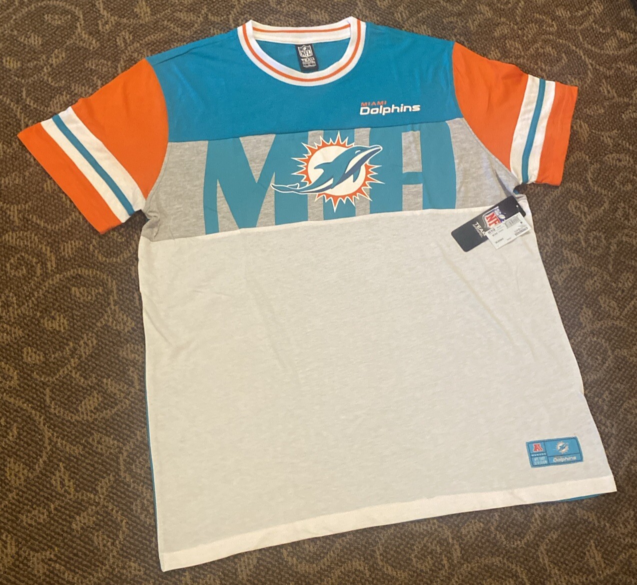 NWT NFL Men’s Miami Dolphins Team Apparel Multicolor Shirt Size XL gallery