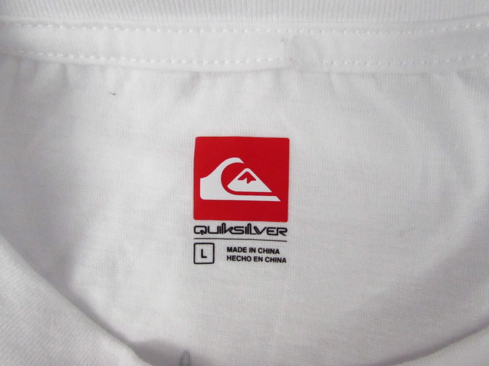 Quiksilver Men's Large T-Shirt White Cotton Dragon Graphic QS002072Y NWT. gallery