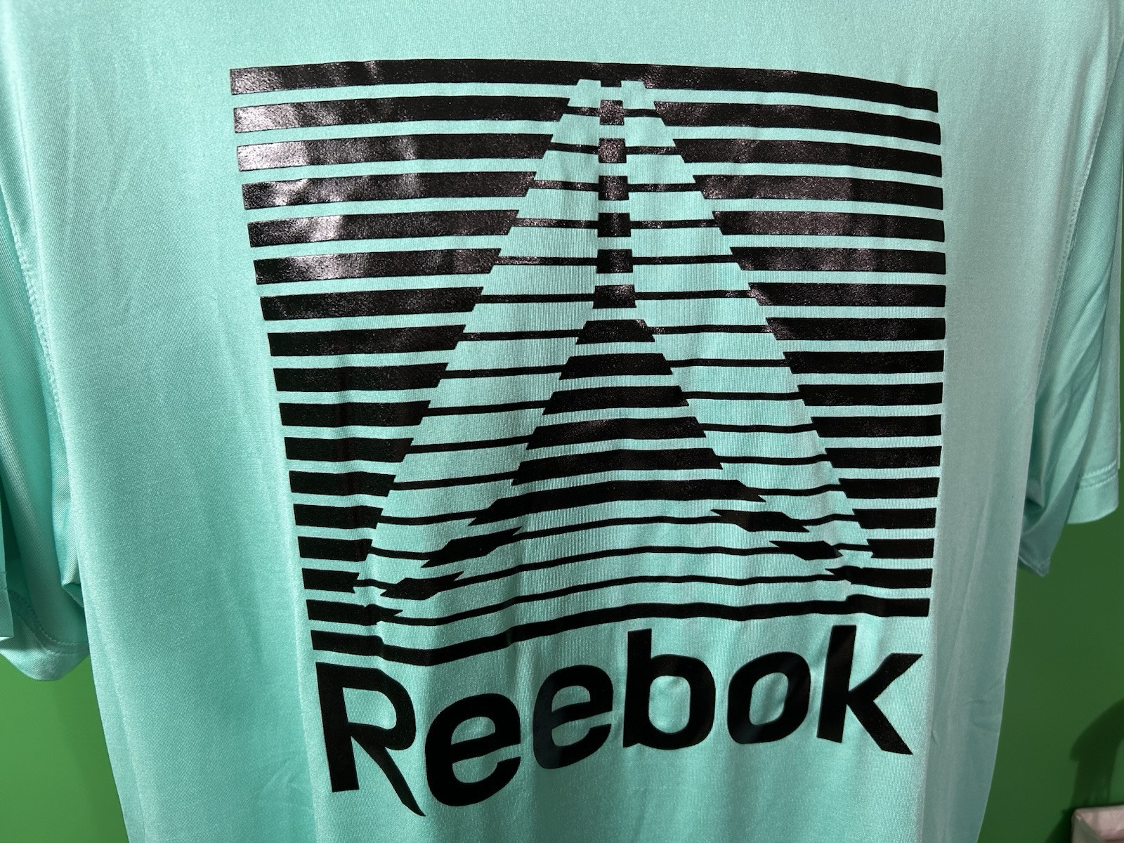 REEBOK Spellout T-Shirt Large Turquoise Polyester/Spandex Lightweight NICE!! gallery