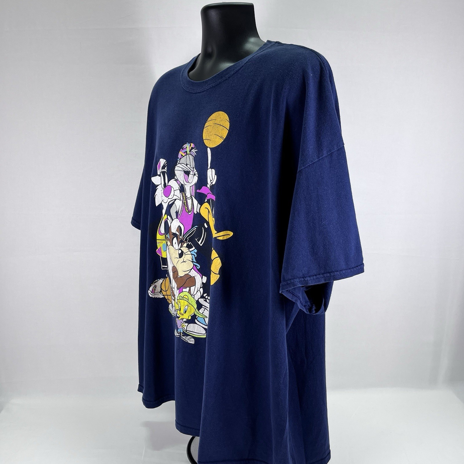 Looney Tunes Size XXXXL 20's Basketball Squad Bugs Taz Daffy Tweety Graphic Tee gallery
