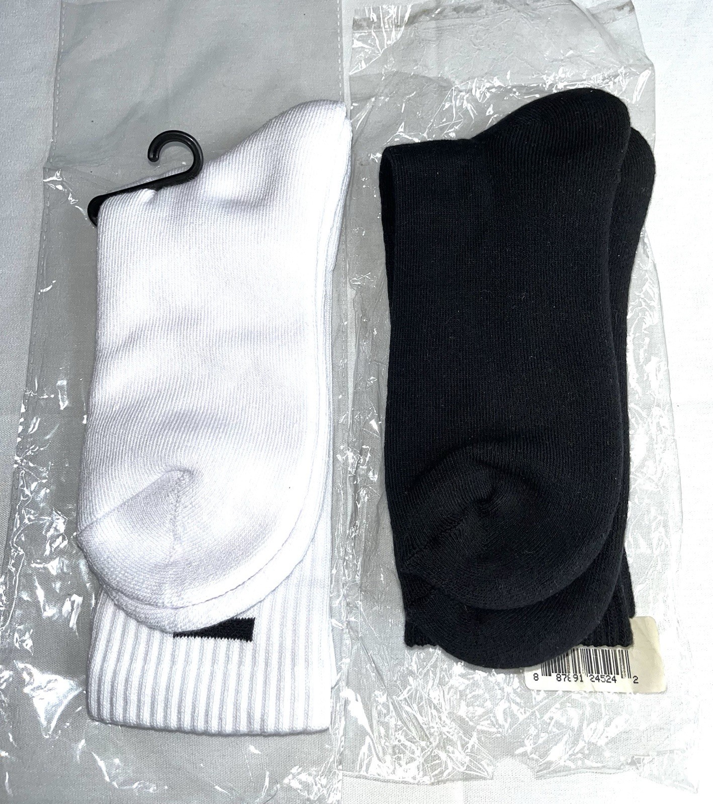 Famous Stars And Straps 2 Pair Sock Set NWT Blink 182 Travis Barker Vintage Y2K gallery