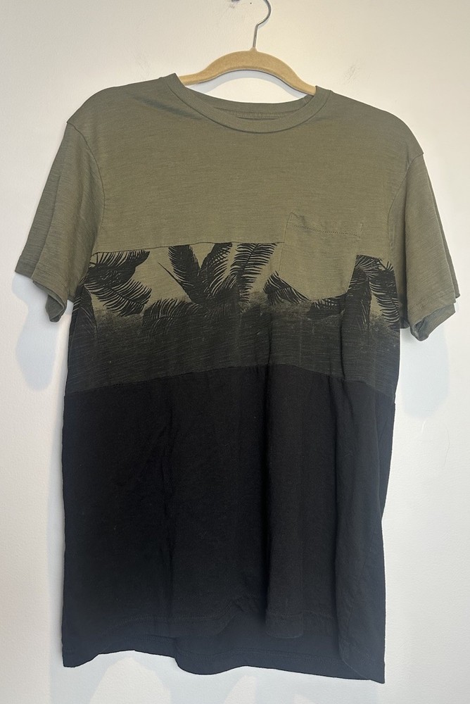 CSG Men’s Color Block Palm Leaf T-Shirt Size Med Olive Black Soft Cotton Blend
