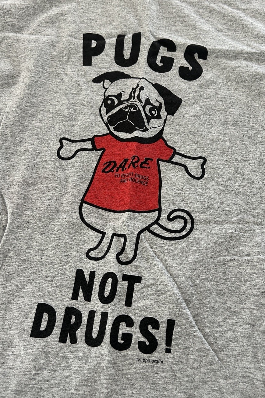 DARE “Drugs Not Pugs” T-Shirt Various Sizes New Old Stock Drug Education Vintage gallery