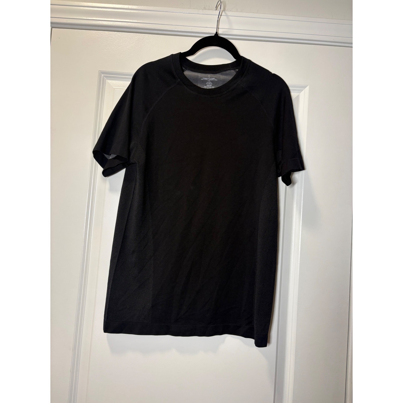 Fabletics Mens Training Day Short Sleeve Tee Black Mesh Athletic Shirt Size S gallery
