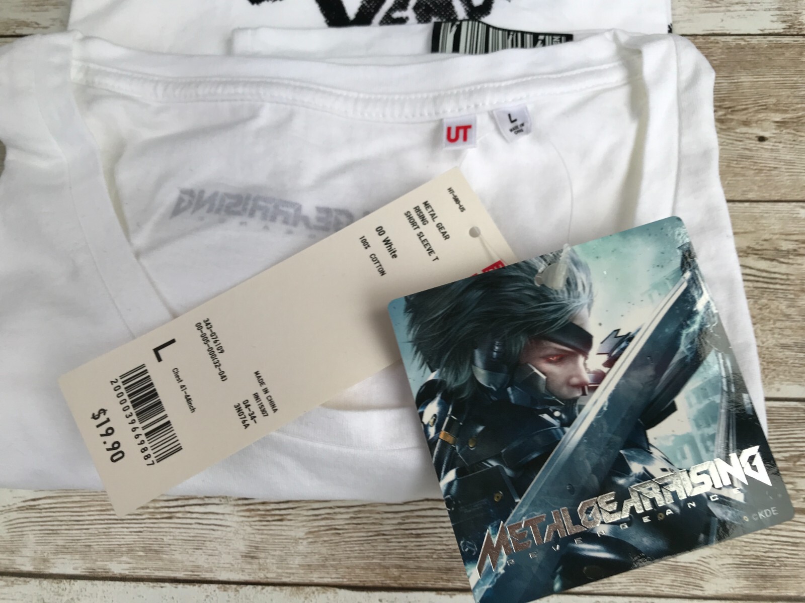 L(JPN) size UNIQLO UT METAL GEAR RISING T-shirt White Japan Sony New w/tags gallery