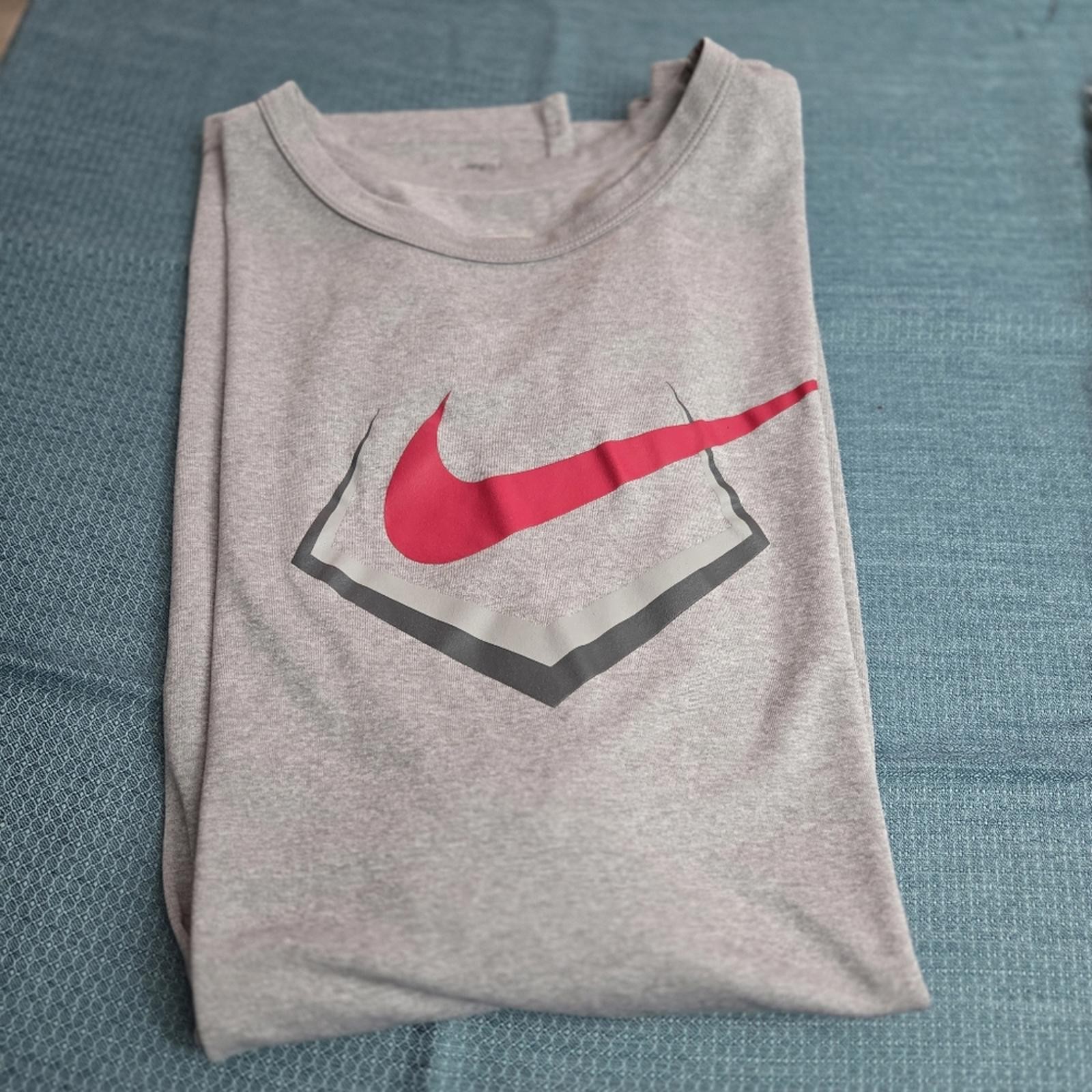 NIKE Fit Dry Men's XXL Gray baseball Lightweight Gym Workout Tee Shirt gallery