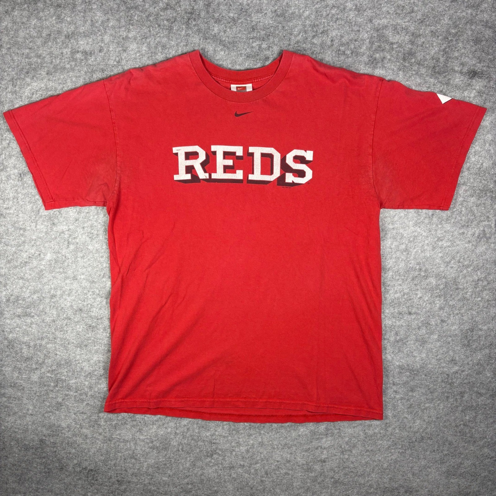 Vintage 2007 Nike Cincinnati Reds MLB T-Shirt Red Mens Large Graphic Tee gallery