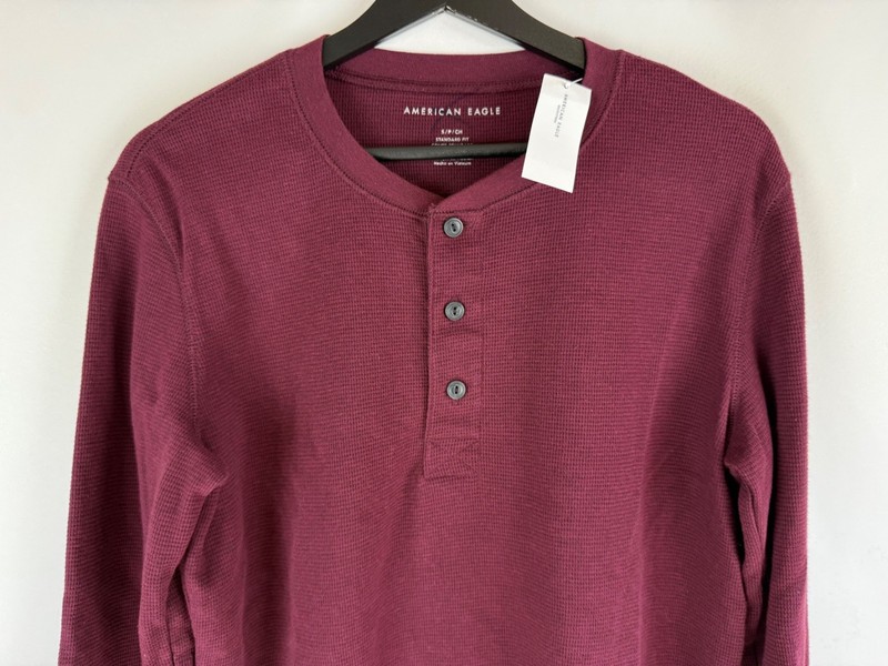 NEW American Eagle Men's Plum 1/4 Button Standard Fit Waffle Henley Top Small S gallery