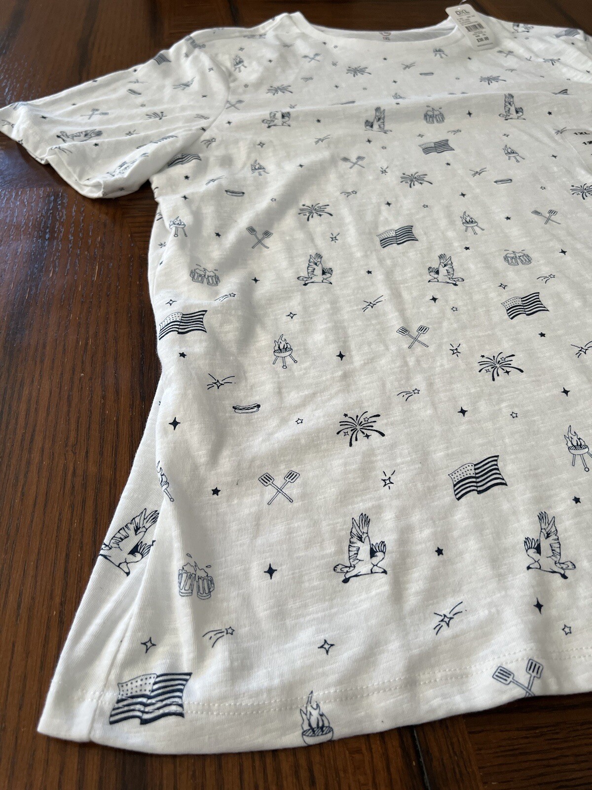 NWT - Mint Condition Brand New Men’s Apparel DXL 1XL SHIRT gallery