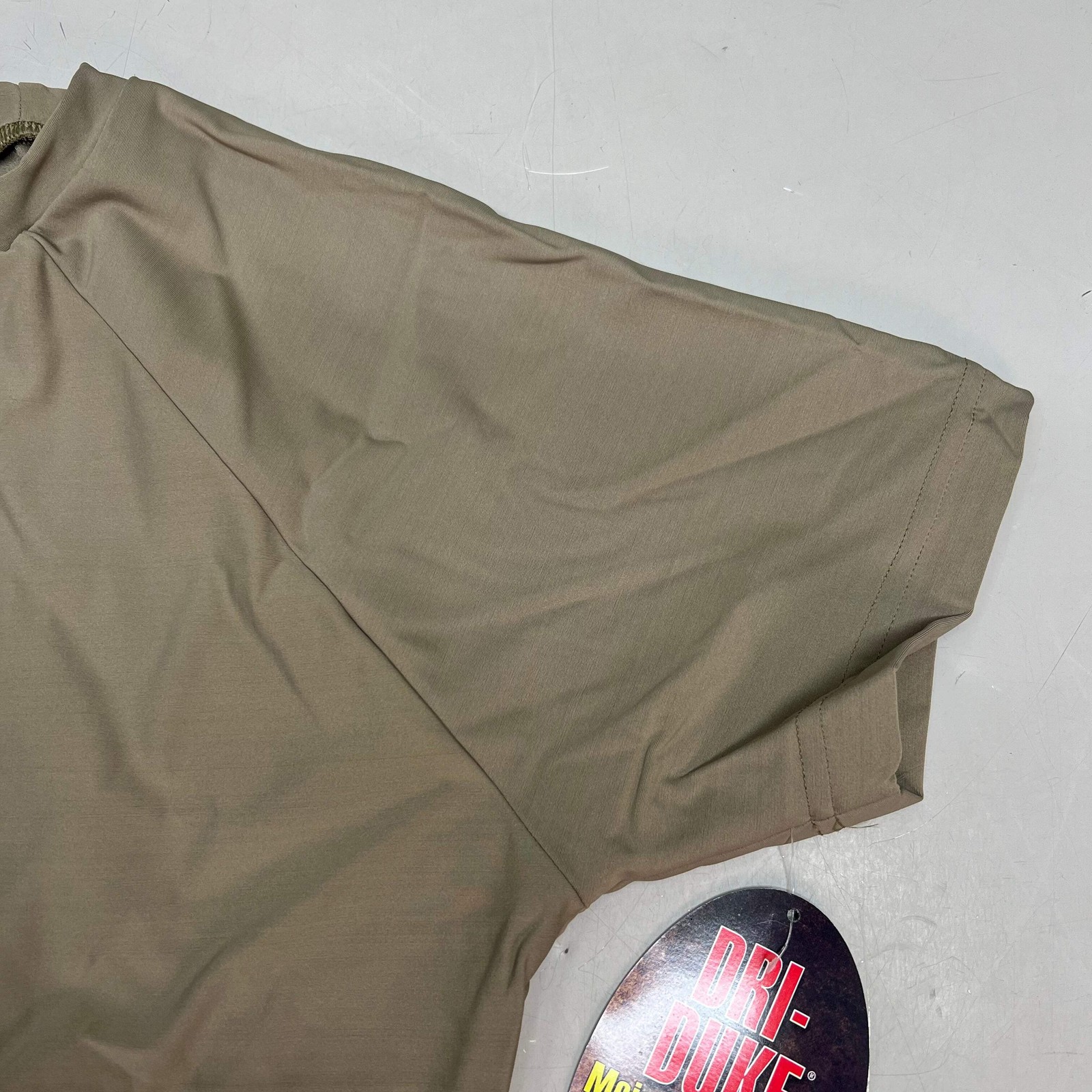 DUKE DRI Nylon/Spandex Tight Fit Military T-Shirt Men's Sz L Coyote Tan T45499BG gallery