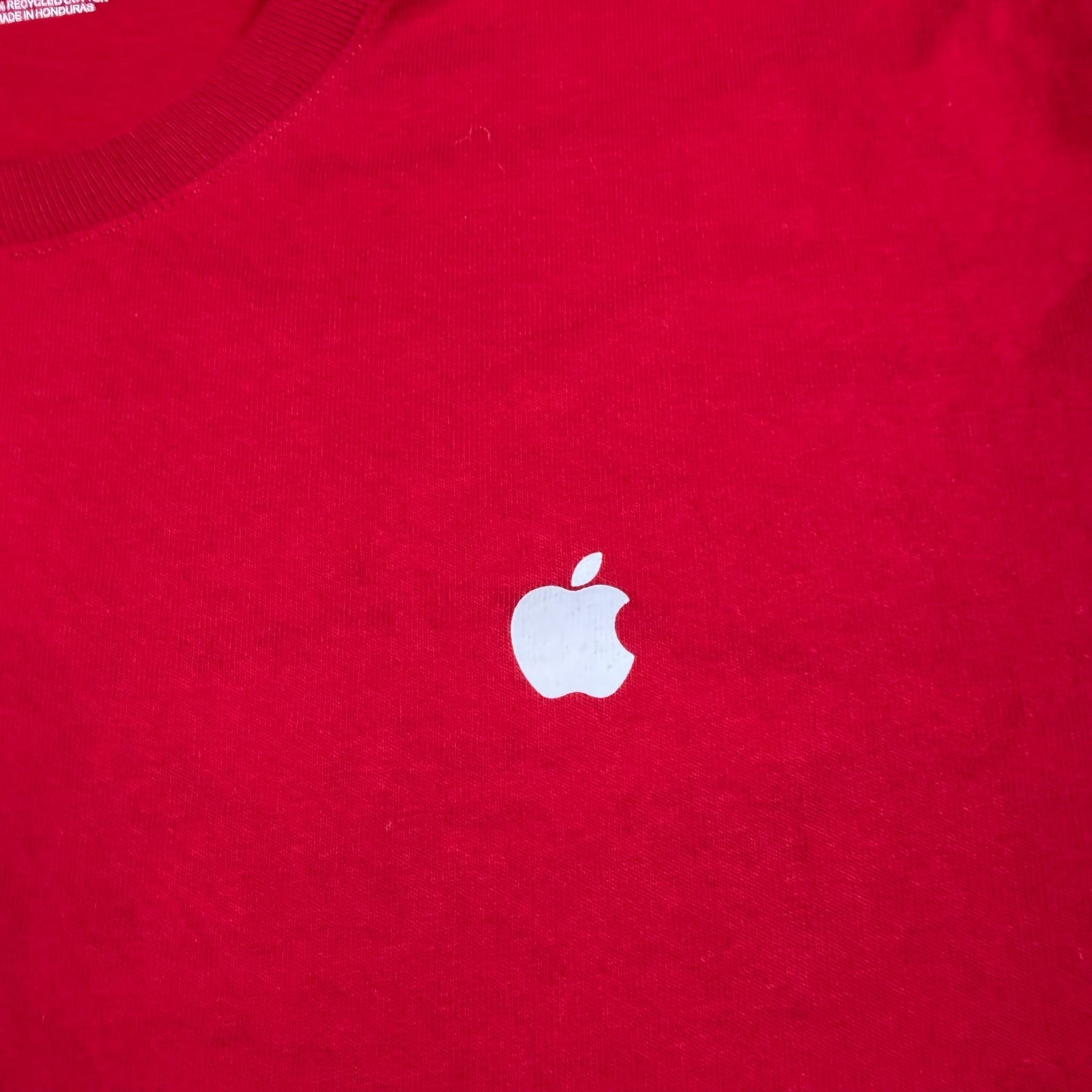 Apple Shirt Mens Large Red Long Sleeve Apple Logo Tee Tagless Crewneck Top Comfy gallery