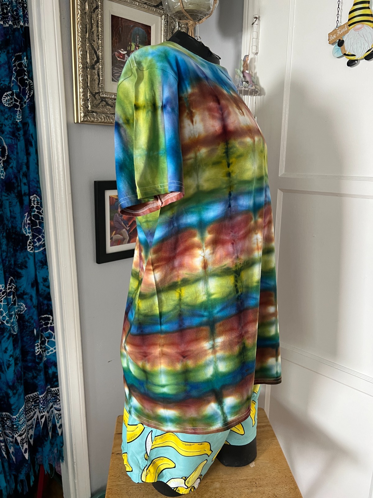 Surfer Style Ice Tie Dye T-Shirt, Unisex L SS, Avocado Blue & Brown gallery
